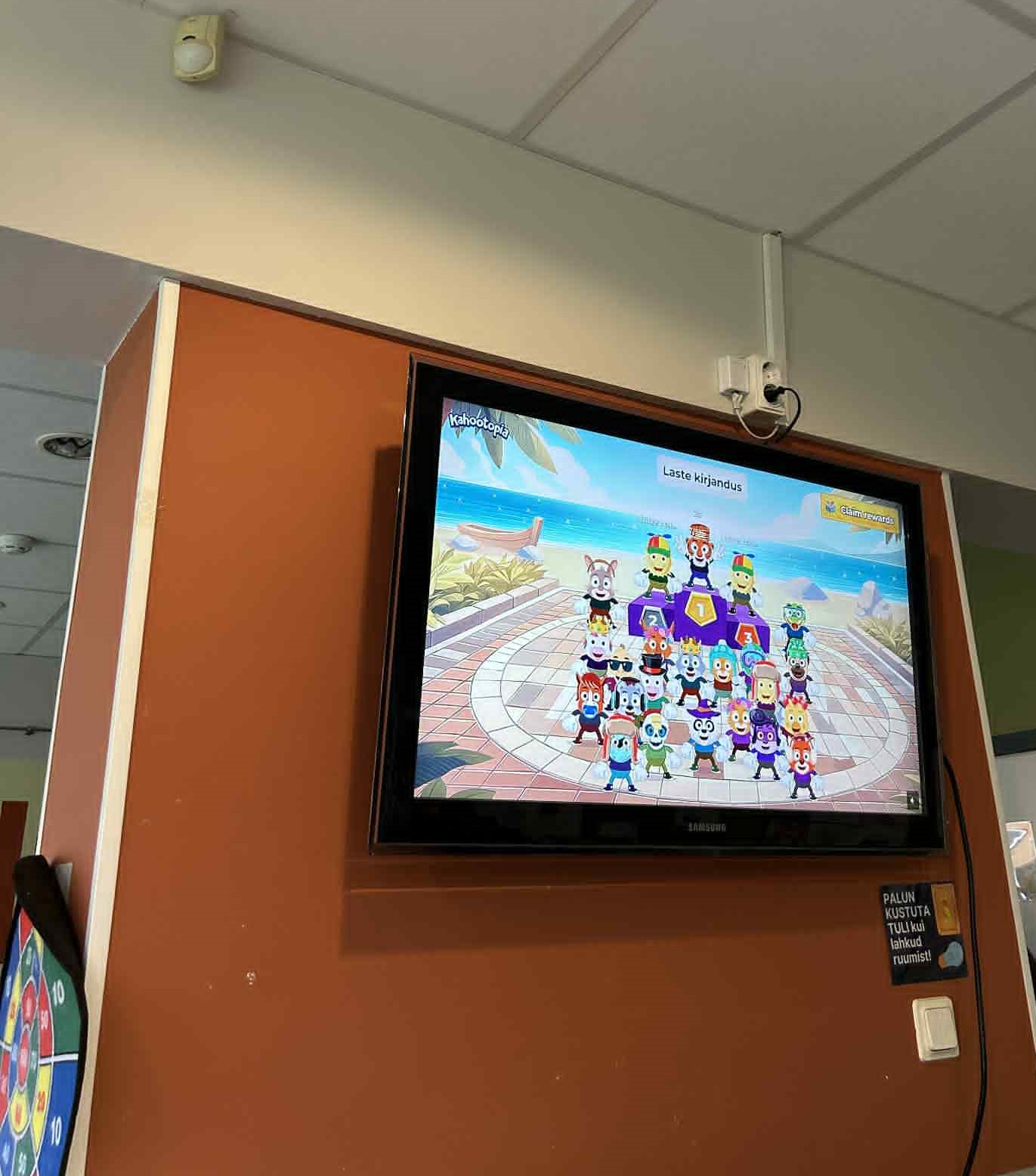 16.oktoobril toimus meie koolis ettelugemise päev, mis keskendus selle aasta kirjanduslikele juubilaridele. Ürituse käigus tutvustati kooliperele näitust põhjam